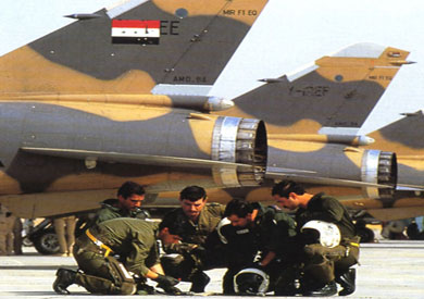 قاعدة جوية في العراق-ارشيفية